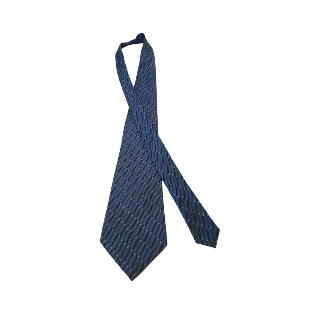 Perry Ellis complete your